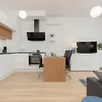 Sarmacka 23 Next To Medicover And Paley Apartamento Varsovia