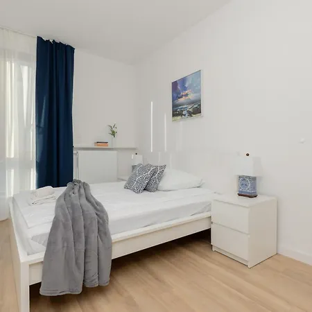 Sarmacka 23 Next To Medicover And Paley Апартаменты Варшава