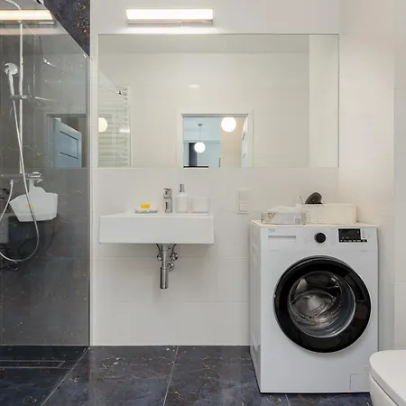 Sarmacka 23 Next To Medicover And Paley דירה