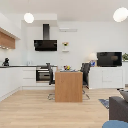 Sarmacka 23 Next To Medicover And Paley アパート ワルシャワ